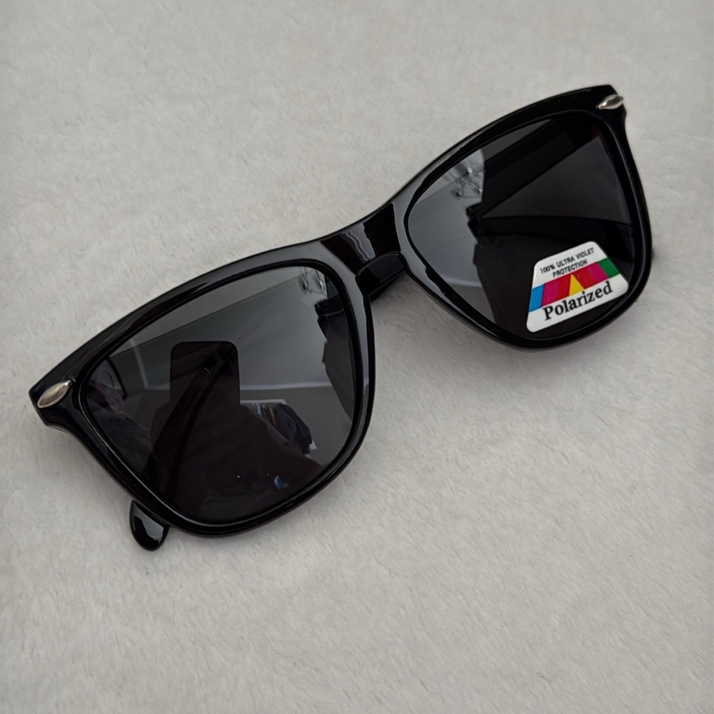 {NWT} JBanz | Classic Wayfarer Polarized Unisex Kids Sunglasses Black (4-10Y)